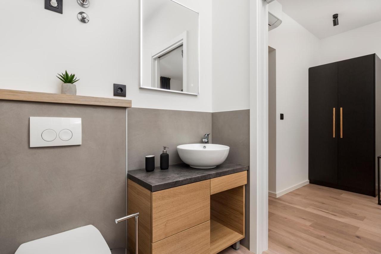 Deluxe Apartments "In The Center" ริเยกา ภายนอก รูปภาพ